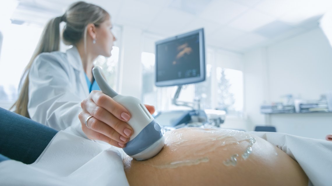 Budúca mamina absolvuje aj ultrazvukové vyšetrenia.
